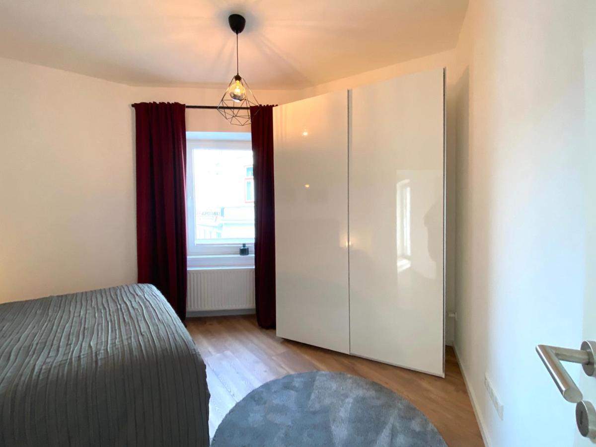 White Inn - Ferienwohnung Mit Terrasse 뮈르츠슐라크 외부 사진