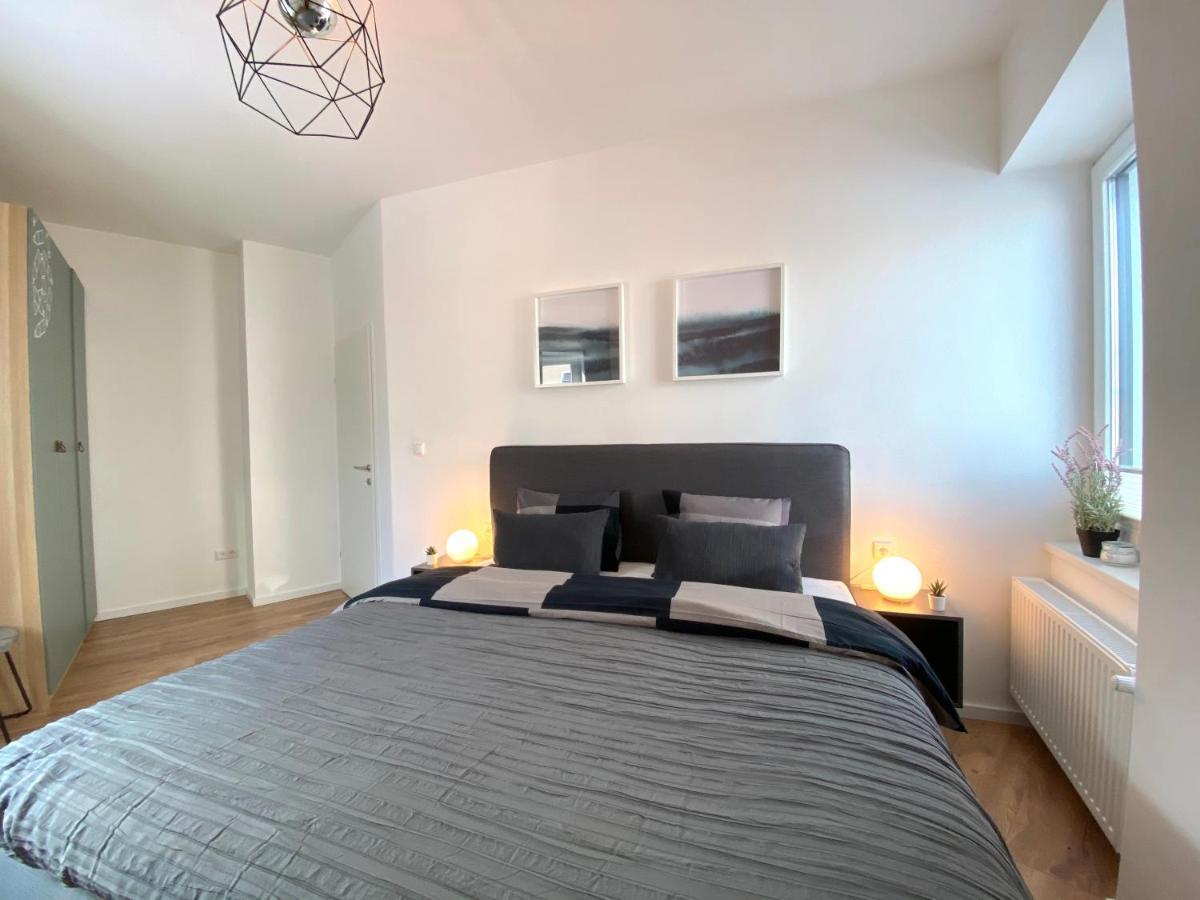 White Inn - Ferienwohnung Mit Terrasse 뮈르츠슐라크 외부 사진