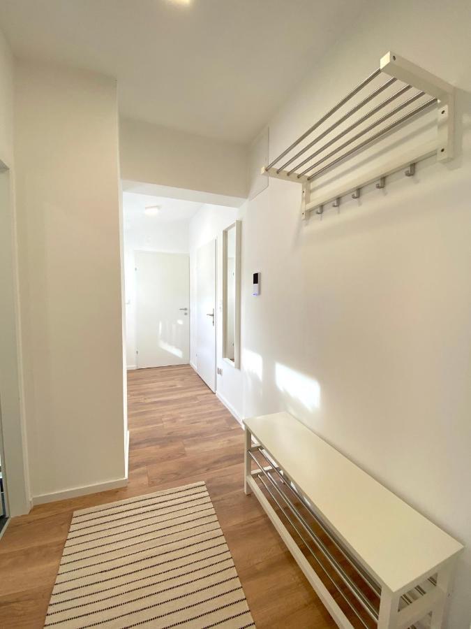 White Inn - Ferienwohnung Mit Terrasse 뮈르츠슐라크 외부 사진